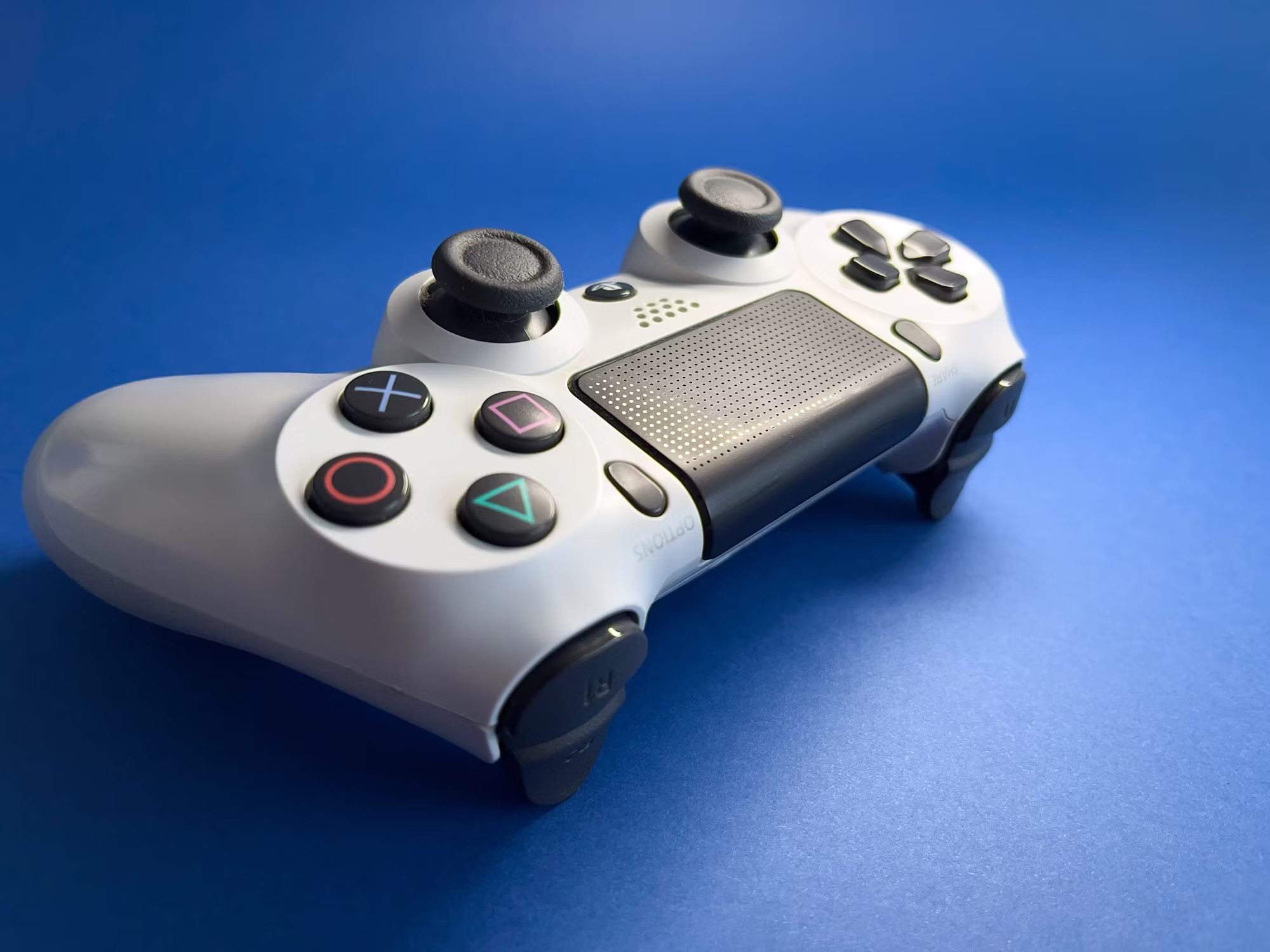 The Evolution of Controllers in the Gaming Industry: Shaping the Future of Play